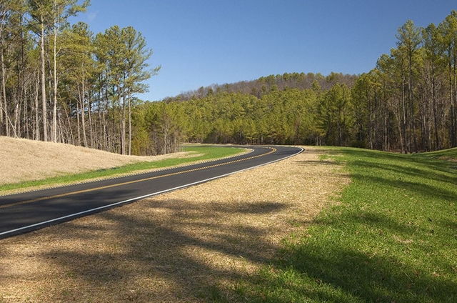Iron Mountain Road Extension - projects/iron-mountain-road-extension